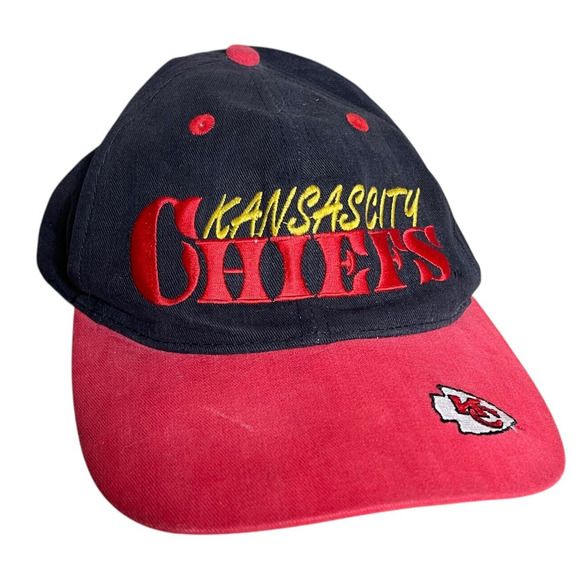 Kansas City Chiefs Vintage 90s Team NFL Embroidered Snapback Hat Cap Black Red - Picture 1 of 8